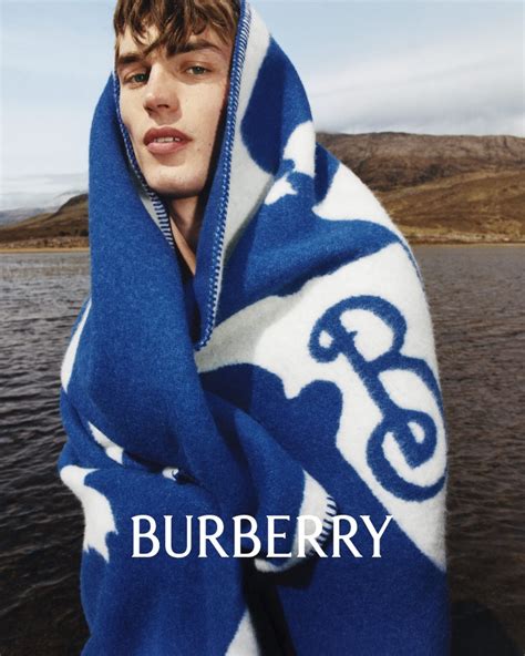 burberry digital campaigns|burberry stories campaign.